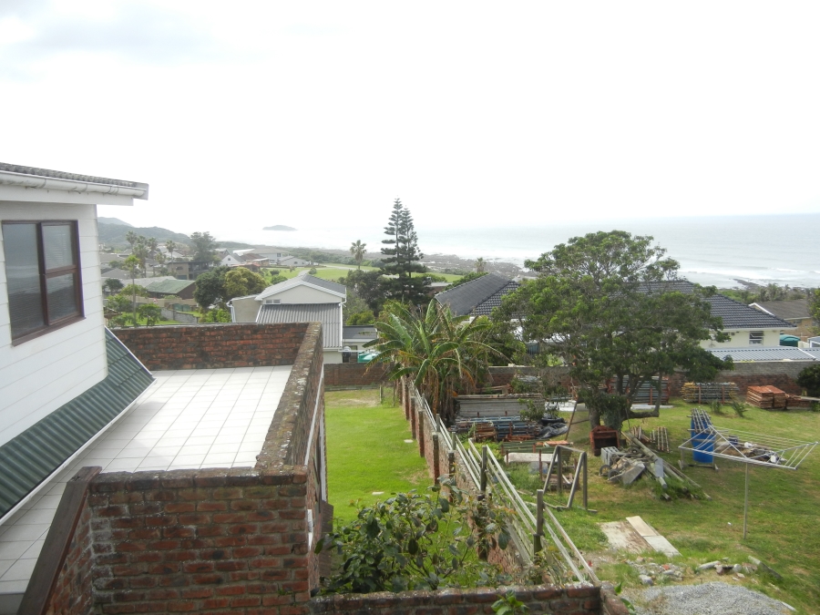 9 Bedroom Property for Sale in Winterstrand Eastern Cape